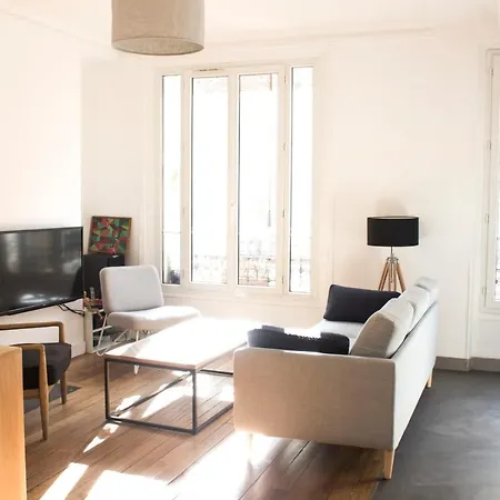 Charming bright apartment near Montparnasse *