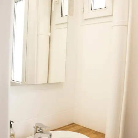 Charming bright apartment near Montparnasse *